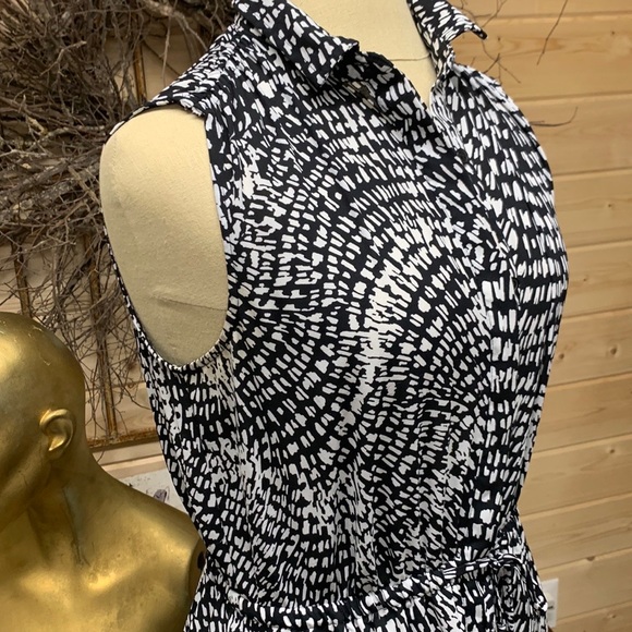 Black and white dress - Picture 9 of 12